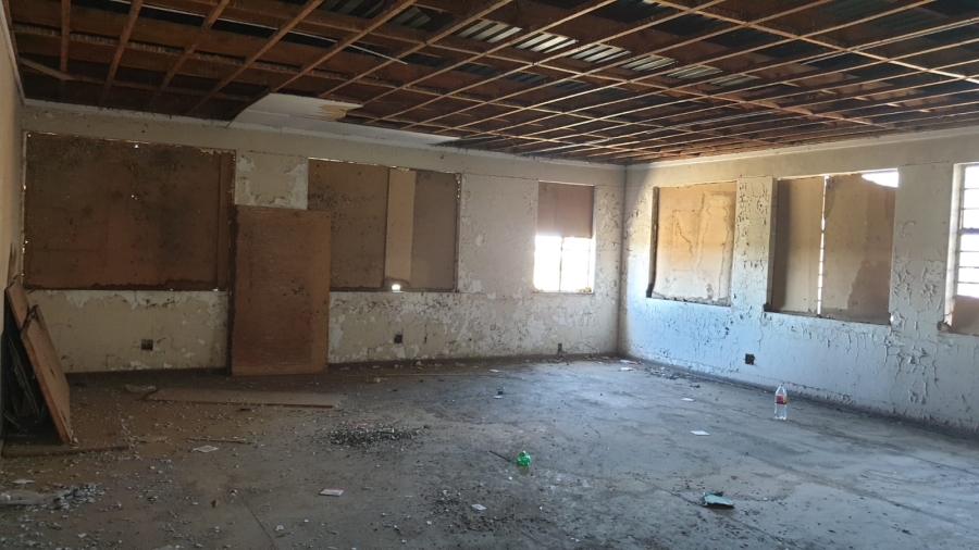 To Let commercial Property for Rent in Oranjesig Free State